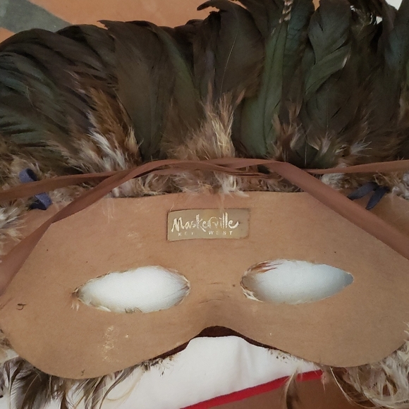 Mask - Picture 6 of 10